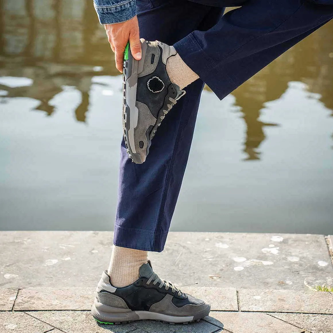 Chacrona Premium | Deep Khaki/Veronese