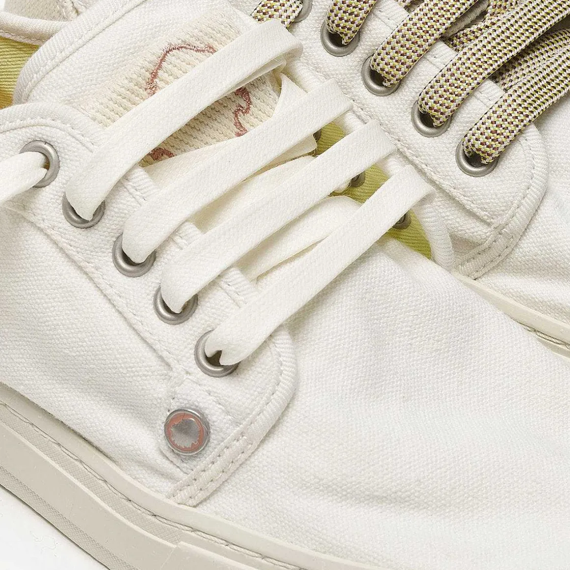 Heisei Gaia Terra.2 | White